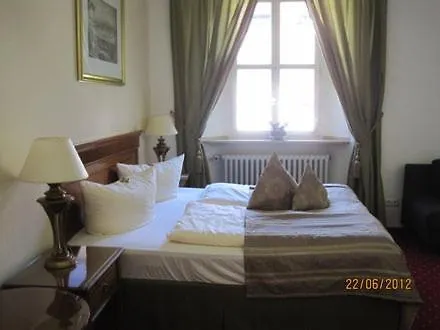 Arkadenhotel Im Kloster 호텔 3*